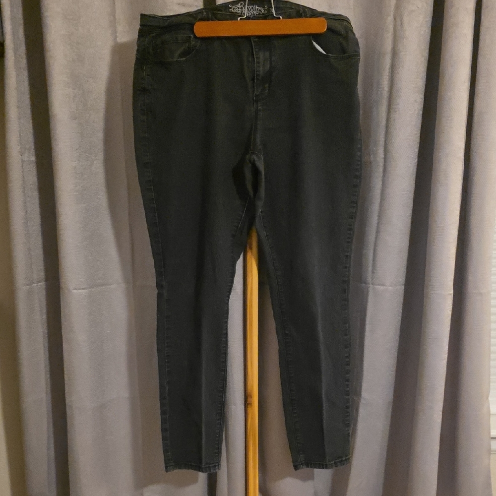 Revolt Jeans Women's Dark Gray Skinny Jeans